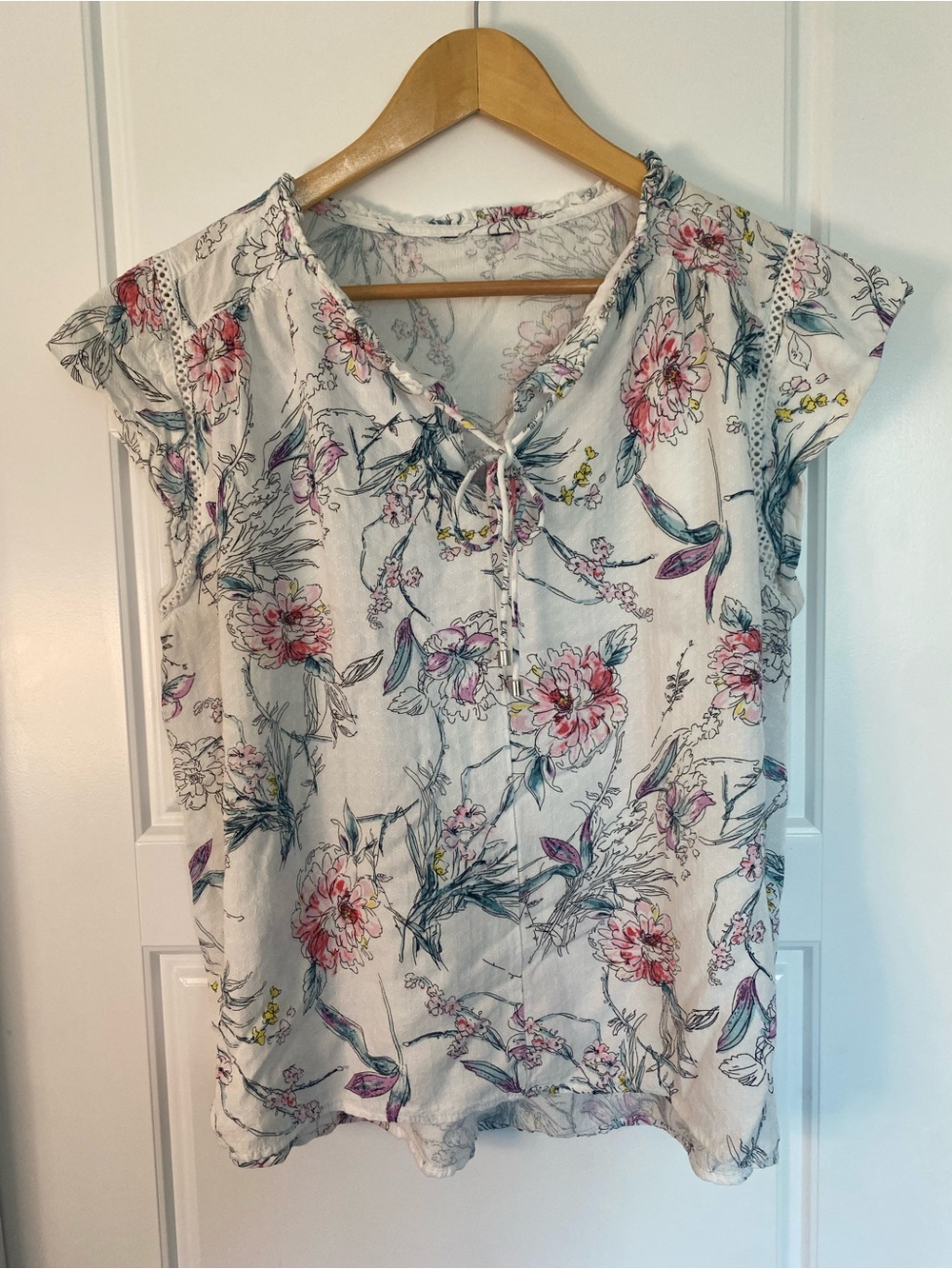 Buffalo David Bitton Floral Boho Blouse XL White Pink Blue Viscose Hi Low Top - Picture 2 of 9